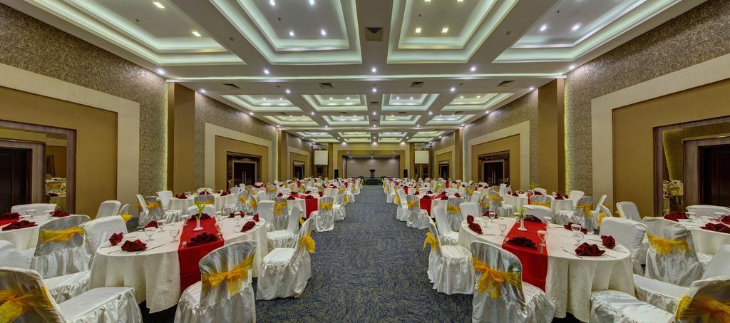 Horison Hotel Pematang Siantar Exterior foto